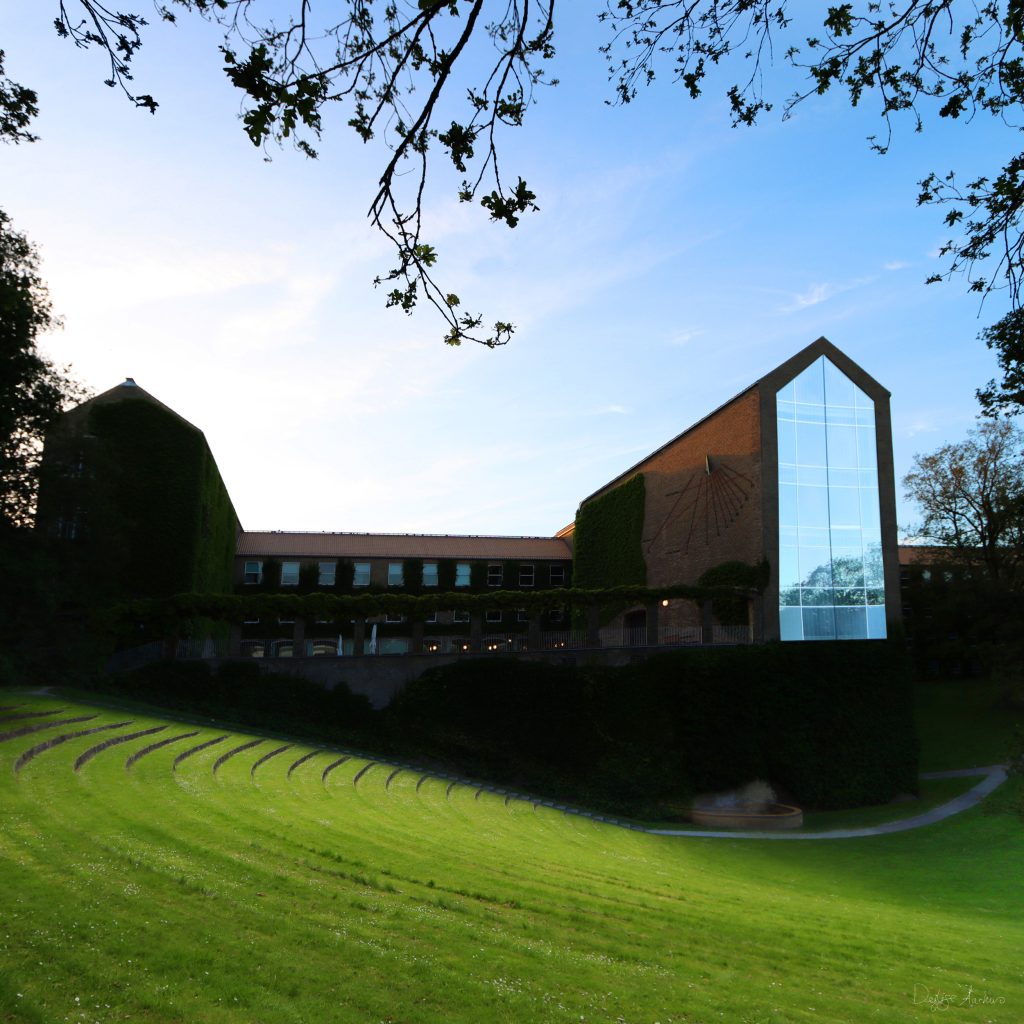 Aarhus Universitetspark - solur-hovedbygning-amfiscene